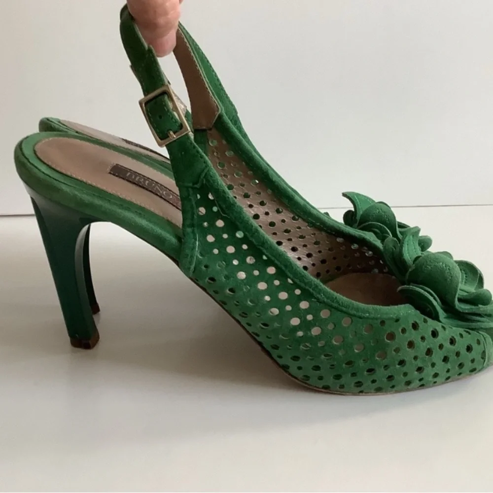 Bruno Magli Green Peep-Toe Heels - Picture 4 of 11